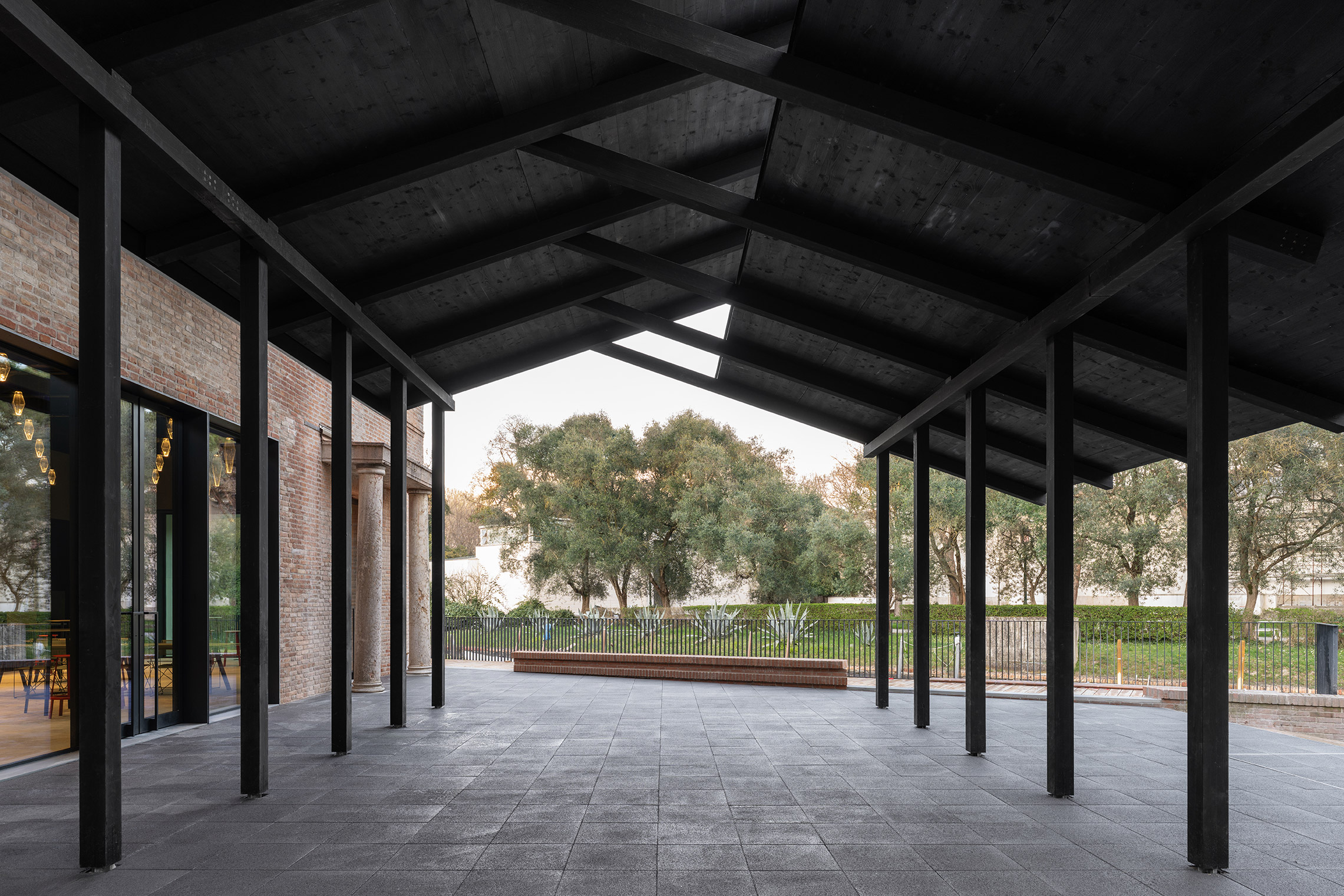 19. Loggia caffetteria Ph Giuseppe Miotto Marco Cappelletti Courtesy La Biennale di Venezia MiC