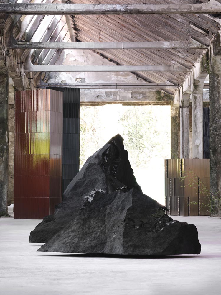 03 RANIERI MDW25 ALCOVA UNDER THE VOLCANO INSTALLATION ph. Alberto Strada