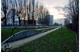 Clichy-sous-Bois : avenue Jean Moulin, Aqueduc de la Dhuis, d’où l’on aperçoit la tour Utrillo (future Tour Médicis) © Ateliers Lion associés / photo Eric Lion - Crédit photo : DR  