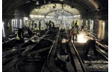 Travaux au niveau des circuits et des appareils de voie, 2010 ©RATP–Bruno Marguerite - Crédit photo : DR  