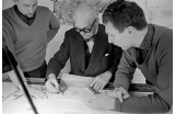 Le Corbusier dans son atelier du 35 rue de Sèvres - Crédit photo : DR  