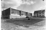 Groupe Scolaire Kerglaw dans les années 50 - Crédit photo : ... ...