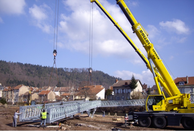 Aménagement des berges, pendant travaux<br/> Crédit photo : DENANCÉ Michel