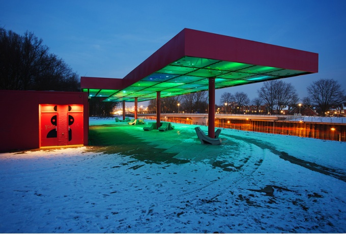 Led Cloud, Amsterdam, installation lumineuse<br/> Crédit photo : KOPPEN Marcus