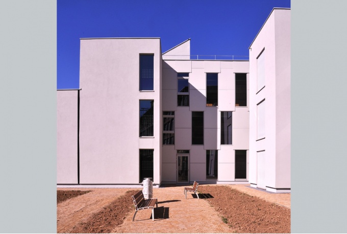 35 logements destinés aux personnes âgées, Vieux-Thann<br/> Crédit photo : LAPERRELLE Mathieu, KnL architecture