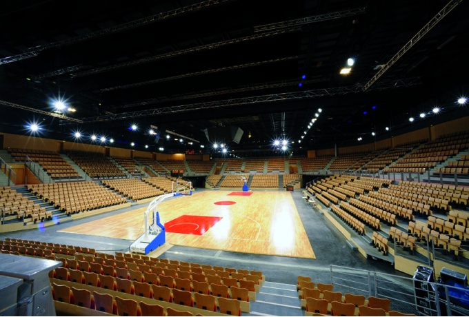 Vendéspace, Mouilleron-le-Captif, grande salle configuration sportive<br/> Crédit photo : AUA Paul Chemetov