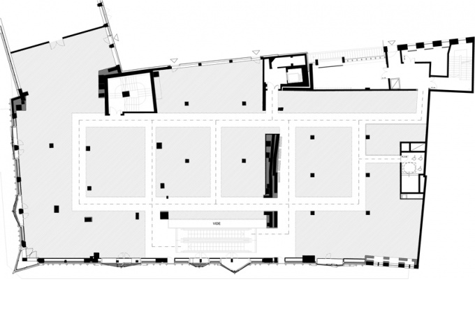 Réhabilitation et extension du Printemps de Strasbourg par Christian Biecher Architectes, plan R+4<br/> Crédit photo : DR  