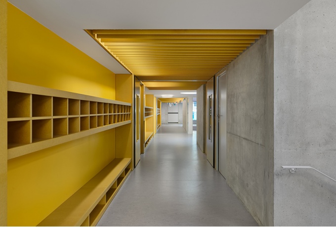 Groupe scolaire René Beauverie à Vaulx-en-Velin - Dominique Coulon & associés <br/> Crédit photo : PONS Eugéni