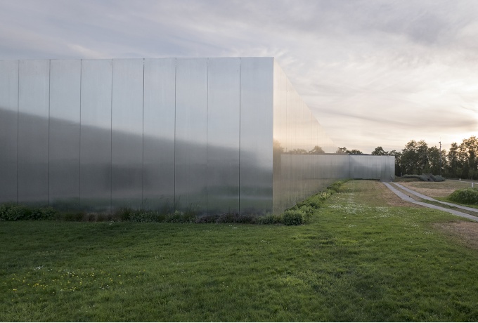 Louvre-Lens - SANAA (Kazuyo Sejima + Ryue Nishizawa) / 2012<br/> Crédit photo : CAILLE Emmanuel