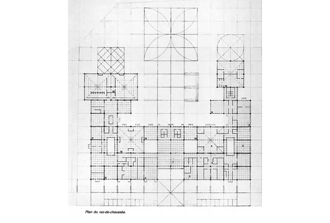 Plan du rez-de-chaussée du projet original de Jean Nouvel, où l’on distingue la rigidité stricte de la trame rectangulaire et la symétrie, évoquant les éléments classiques de l’architecture civile.